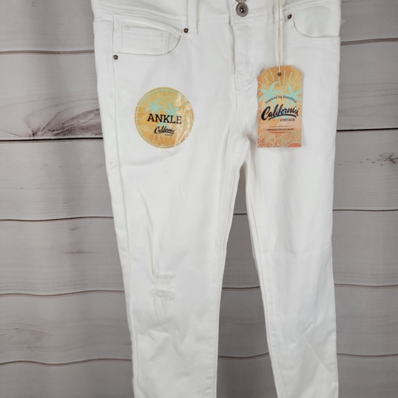 CALIFORNIA VINTAGE JEANS WHITE MID RISE SKINNY WOMENS SIZE 7 NWT #B62 - Picture 3 of 5